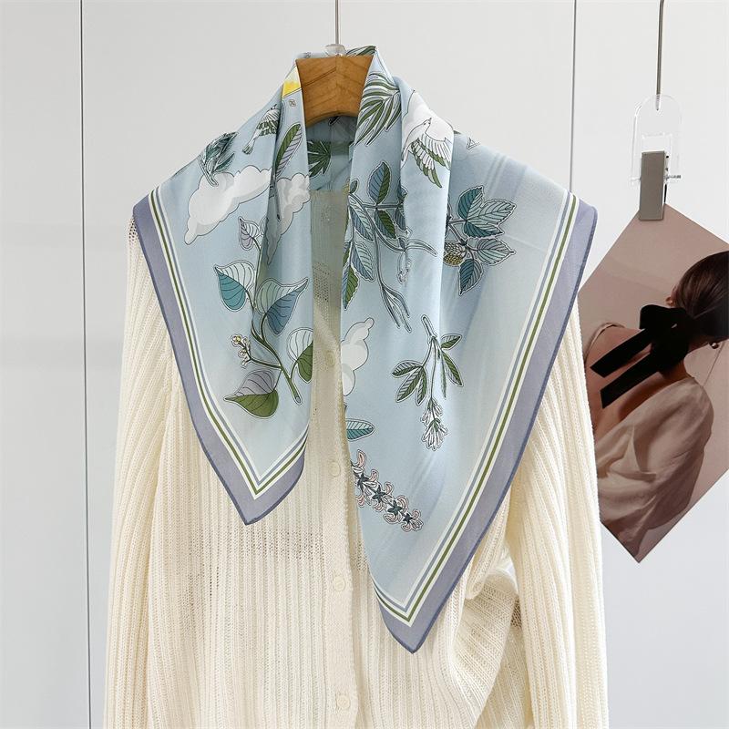 Mori plants, flowers and birds, silk, double crepe square scarf, milk apricot mulberry silk, medium square scarf, gentle wind and versatile decorative
