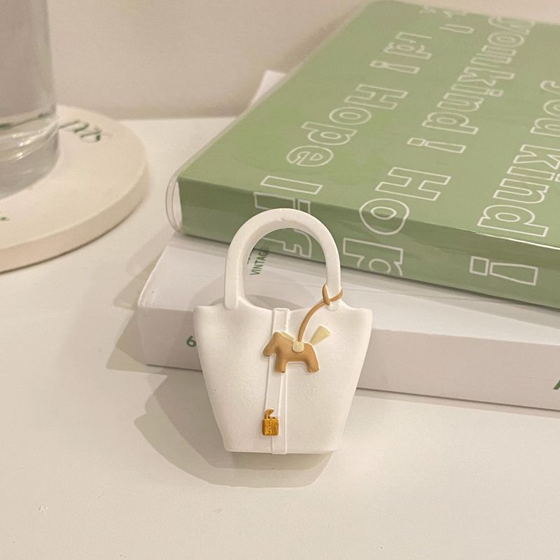 

Car Fragrance Air Outlet Clip Trendy Brand Bags Fragrant Stone Car Aromatherapy Gift Diffuser Car Interior Decorations Perfume Chalk White Bucket Bag