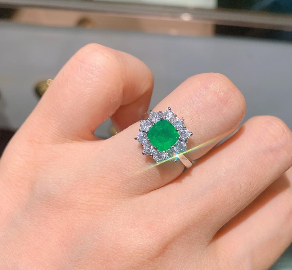 Jewelry Treasure Necklace Women'S Imitation Emerald Pendant Emerald Ring Three-Piece Jewelry Set