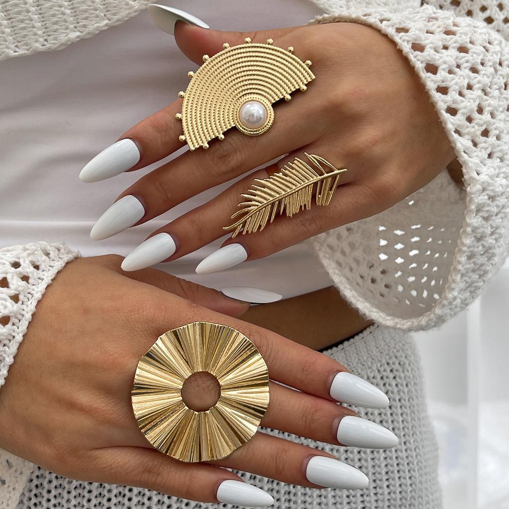 Salircon Anello Vintage Geometrico Colore Oro a Forma di Ventaglio per Donna Design di Personalità Anello Regolabile in Metallo a Forma di Piuma Gioielli di Tendenza