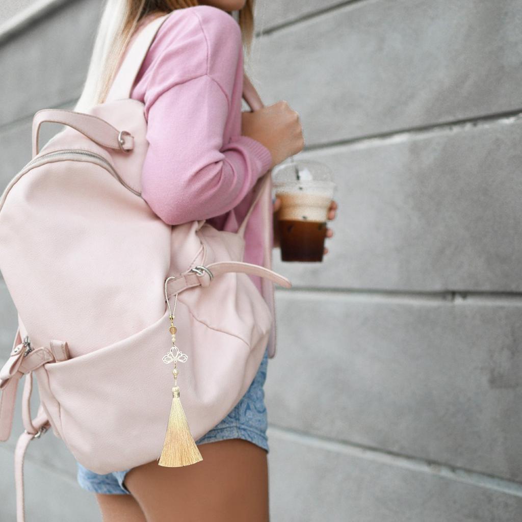 Handmade Keychain Pendant Jewelry Practical Hollow Flower Pendant Keychain Jewelry Dainty Tassels Hangings Accessory