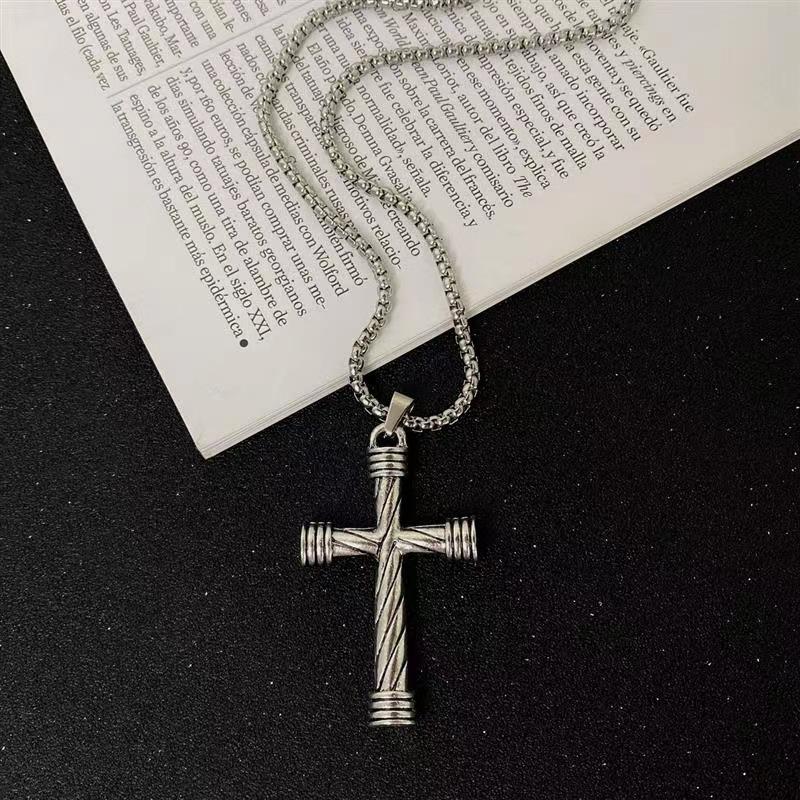 Necklace ins cold wind cross European and American personality hip hop pendant versatile temperament jewelry titanium steel pendant