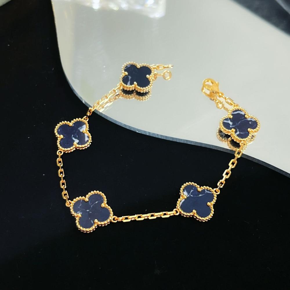 Bracelet Trèfle à Quatre Feuilles Version Haute Cinq Fleurs Calcédoine Violette Naturelle Gravé Laser CNC 18K Ne Se Décolore Pas Bracelet pour Dames