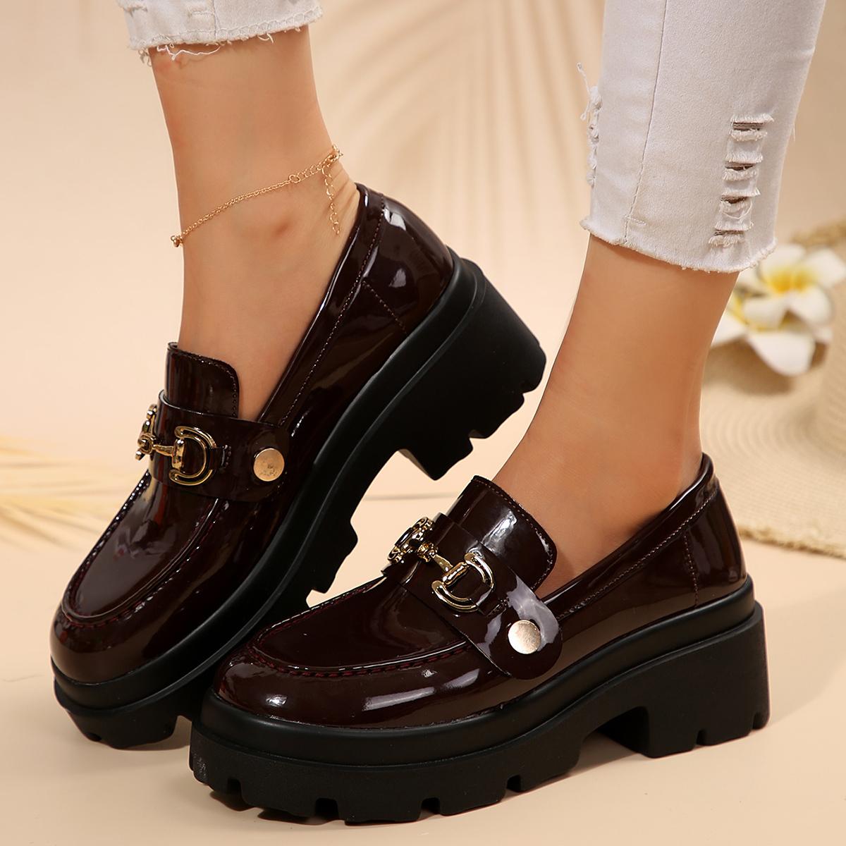 

Новые модные женские туфли-лодочки с круглым носком и средним каблуком для женщин, туфли на платформе без застежек, уличные офисные женские туфли с низким верхом, украшенные металлом 43 вино красного