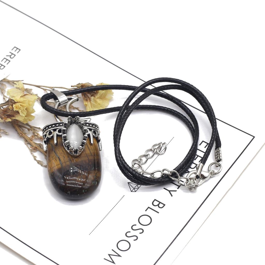 1Pcs Lot Natural Stone Moon-shaped Necklace Pendant Agate Opal Amethyst Charm With Leather Cord Chain Necklaces for Women Men Jewelry 22x45 Mm