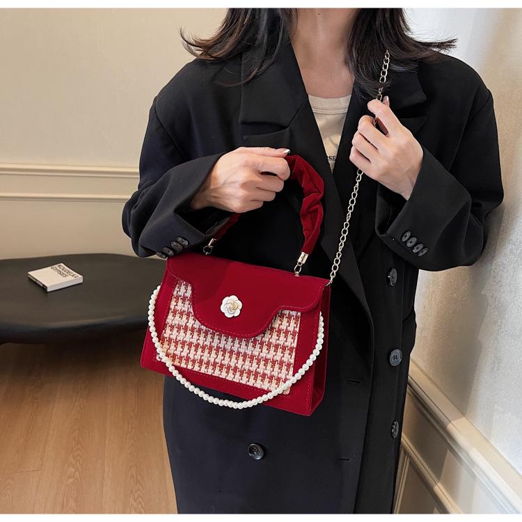 Women's Luxury Red Bridal Handbag - Bridesmaid & Bride Wedding Clutch