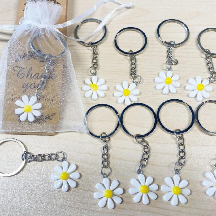 30 Set Daisys Flower Key Rings with Thank You Card and Organza Bag Stylish Party Favors Handmade Keyrings Ornament