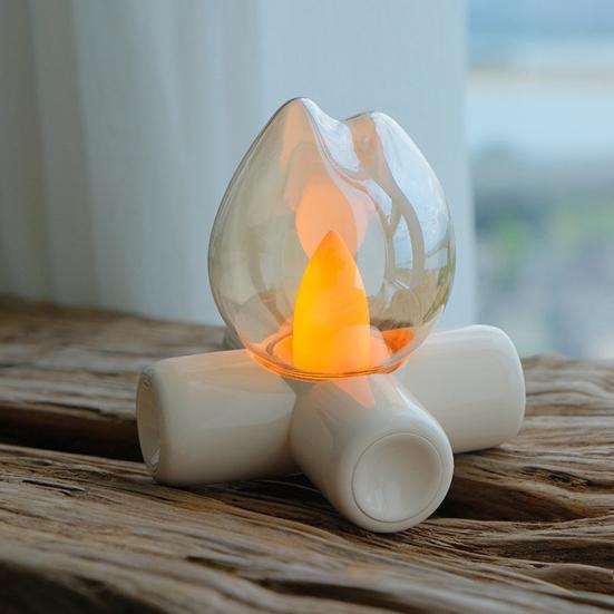 Realistic Flame Lamp Desk Light with Flickering Fires Effect USB Campfire Night Light Vintage Style Table Lamp for Bedroom Decor