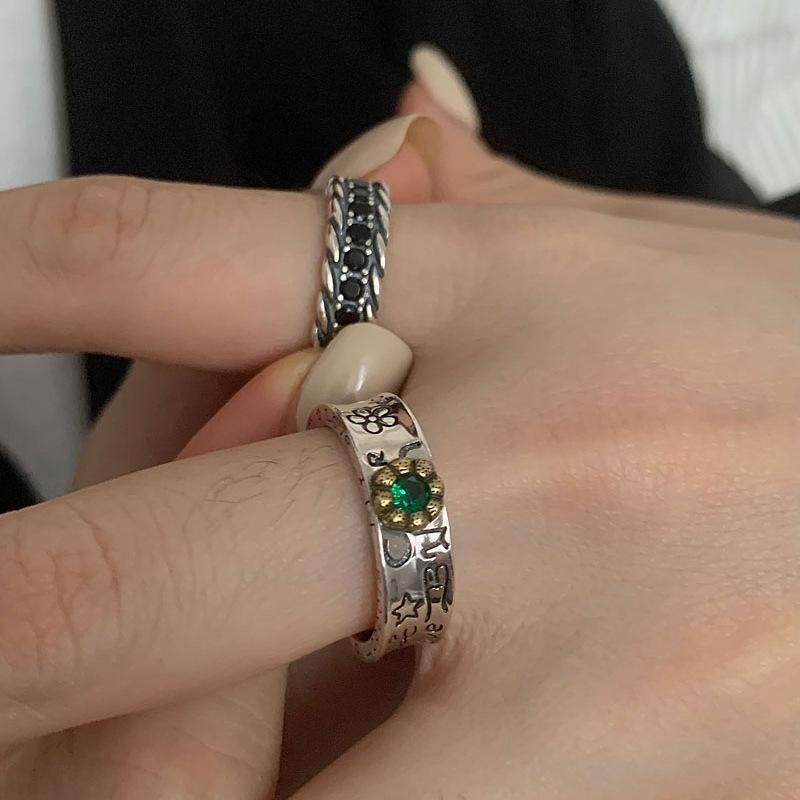 Fashionable Green Retro Zircon Ring For Women With Unique Doodled Design And Adjustable Fit