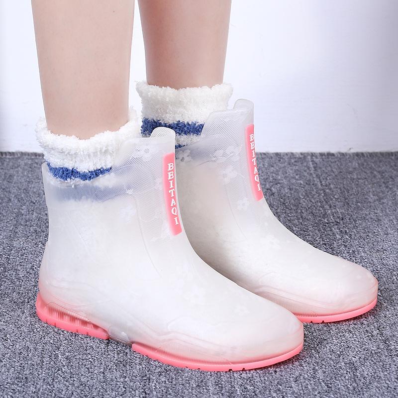 Stylish Women's Transparent Non-Slip Rain Boots - Short Rubber Jelly Shoes