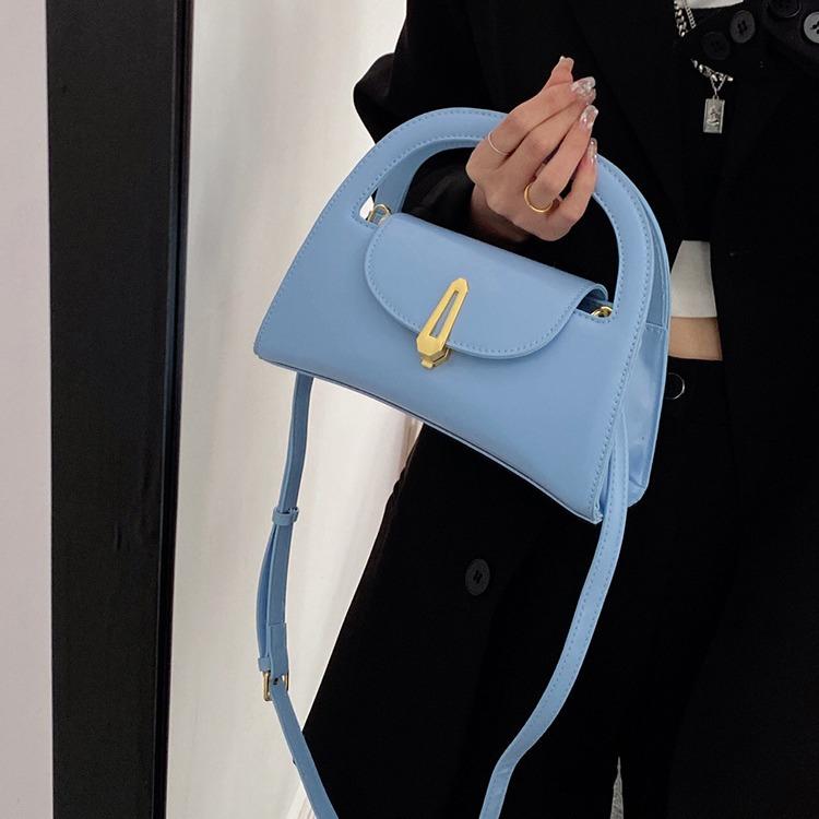 Women's High-end Texture Crossbody Bag Niche Design Commuter Bag Fashionable Versatile Shoulder Bag New Trend