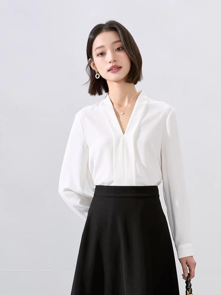 Women's Drapey White V-neck Chiffon Shirt: Long-Sleeved, Slimming, Perfect for College, Interviews, Professional Wear, and Spring Layering Tops
