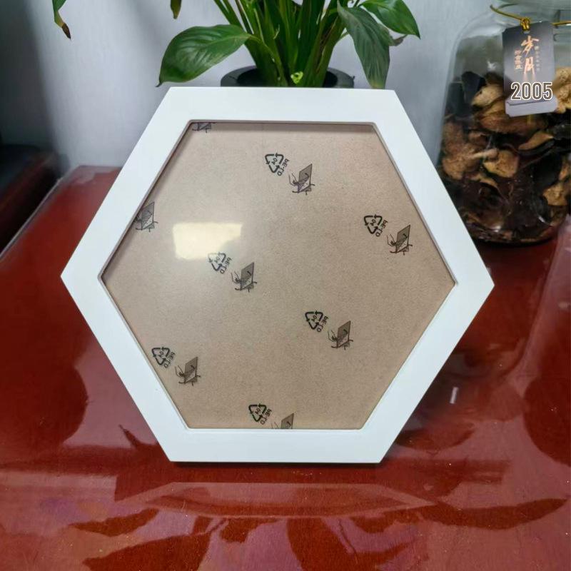 

Hexagonal Minimalist Photo Frame - 1cm Hollow Wall Decoration White hexagonal photo frame