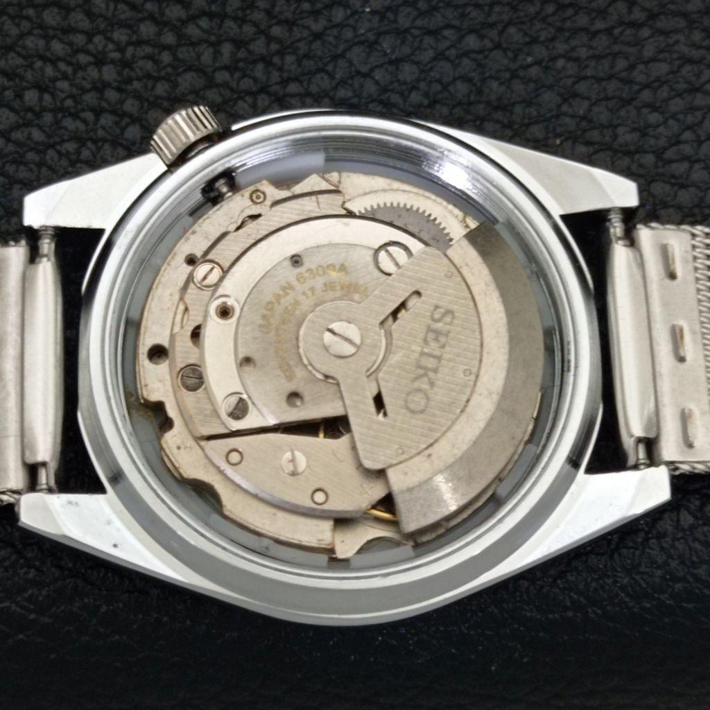 VINTAGE SEIKO 5 AUTOMATIC REFURBISHED JAPAN MENS BLACK DIAL WATCH A440533-9 Sk-a440533-1