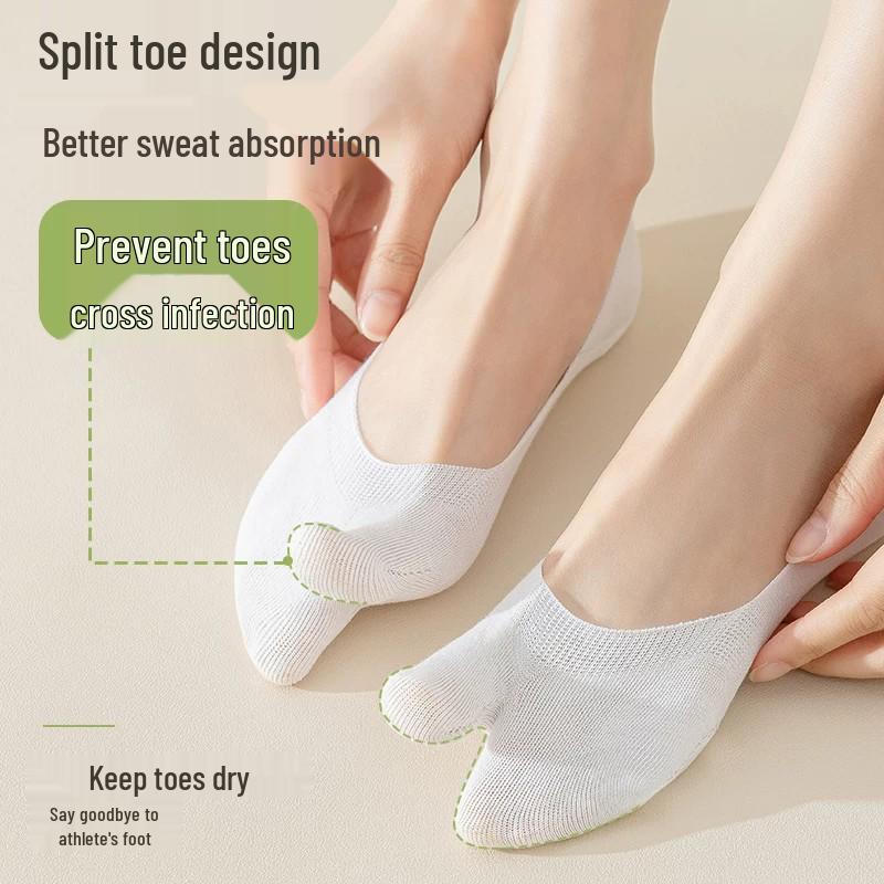 Women's Ice Silk Two-Toe Invisible Socks: Non-Slip, Breathable, Sweat-Absorbing, Summer Low-Cut, Toe-Separating Short Socks.