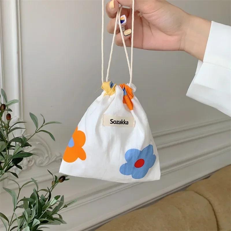 Floral Print Drawstring Coin Purse Lipstick Makeup Bag Travel Organizer Keys Earphone Storage Bag Makeup Pouch Cute Purse Wallet