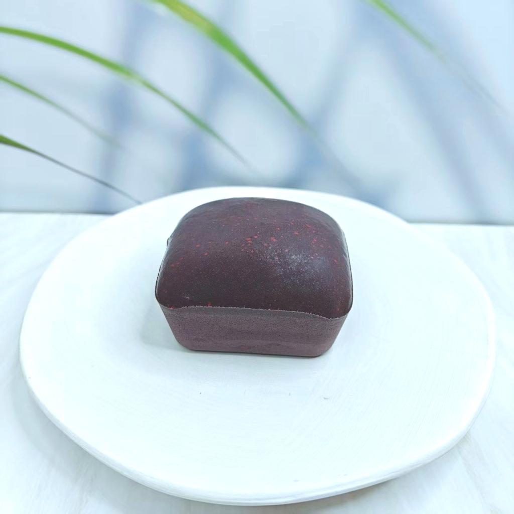 Squishy Slow Rising Cake Squeeze Toy for Stress Relief Anxiety Sensory Soft Fidget Toys for Adults Kids ADHD Autism Gifts