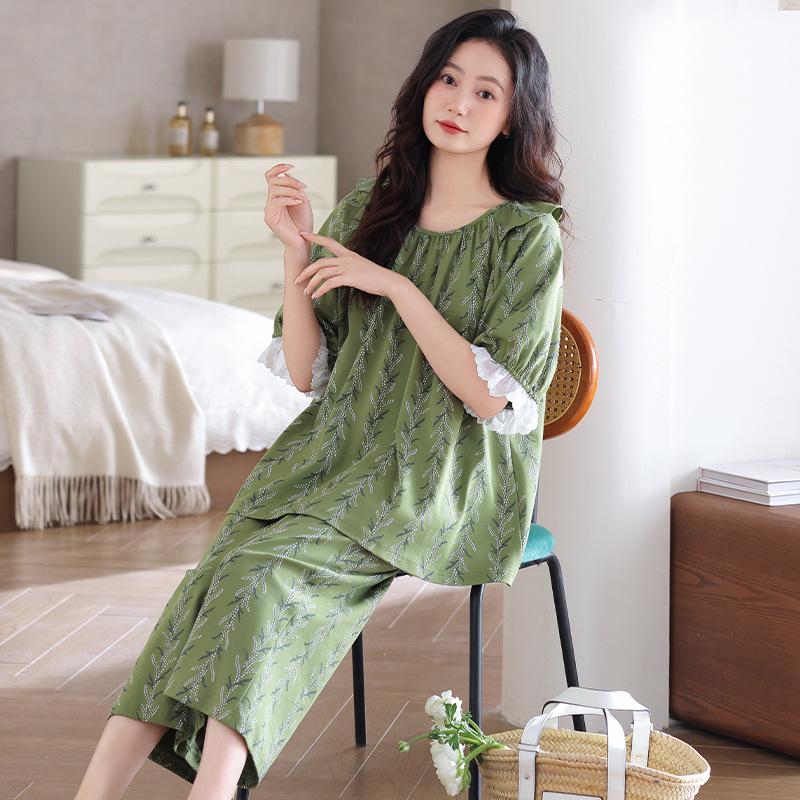 Pajamas women's pure cotton summer thin short-sleeved nine-point pants 1011 new integrated large-size loungewear set with chest pads