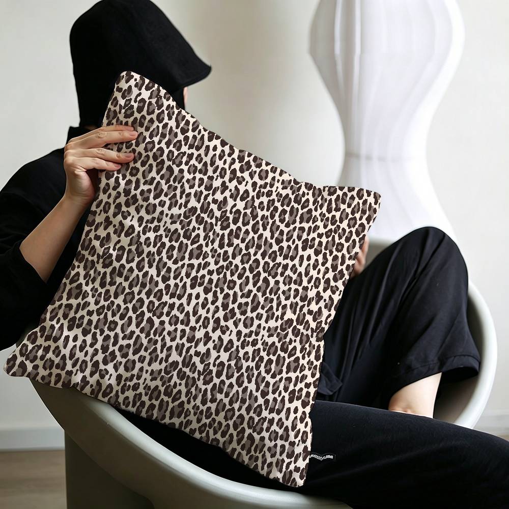 Fashion cool Leopard Print Pillow Anime Pillow Sofa Bed Head Pillow Cover Cushion Cover 45x45 cm Fashion