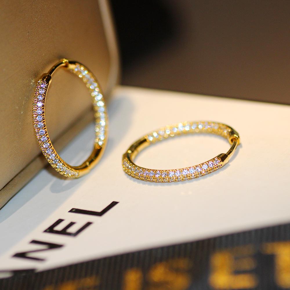 High-Quality Diamond Paved Hoop Earrings – Small, Niche, Luxury Feel Ear Jewelry