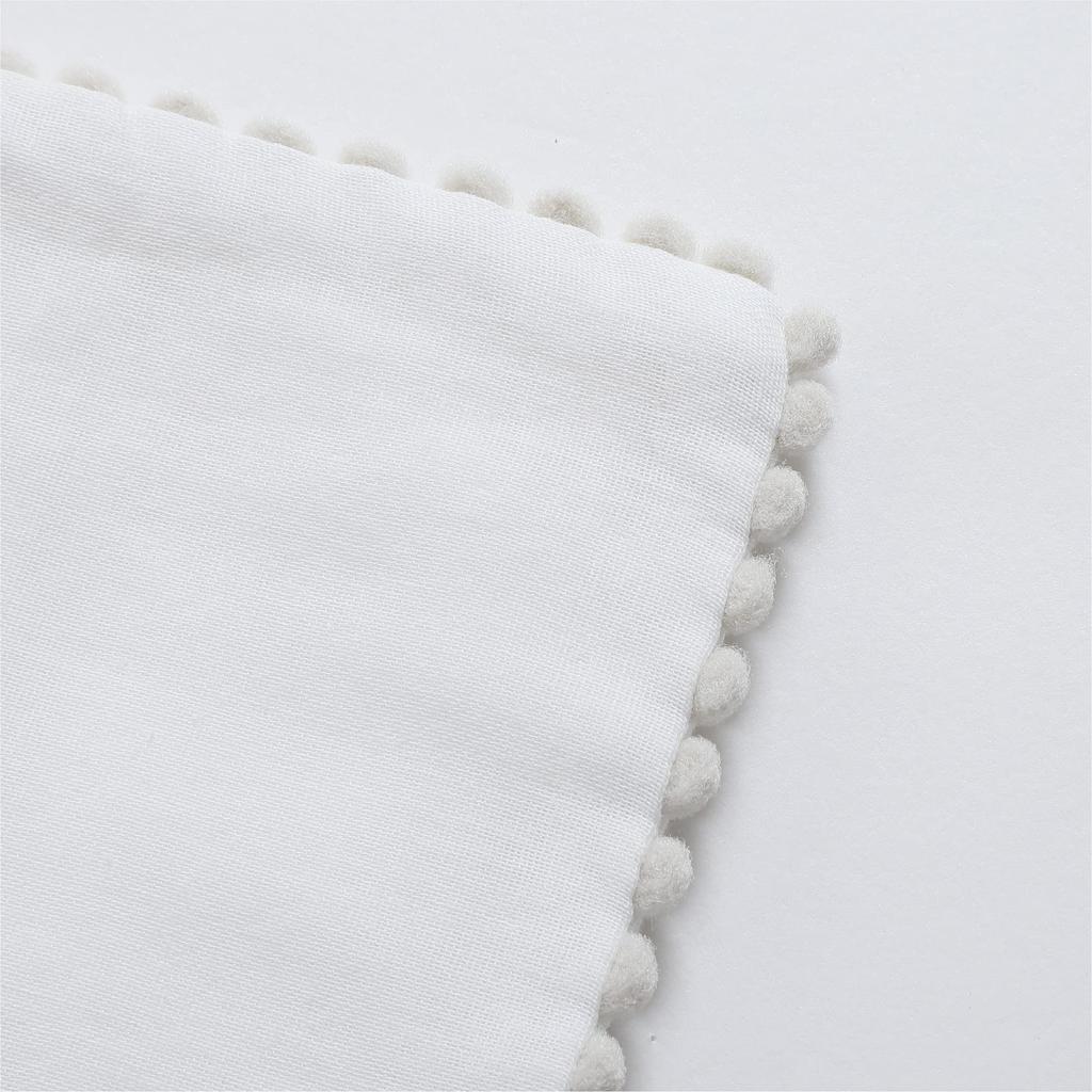Nishikawa Synthetic Cover Baby Comforter Set 102 x 128 cm Cute Animal Embroidery Design at the Foot Animal Made in Japan White WF52353000 6-Piece