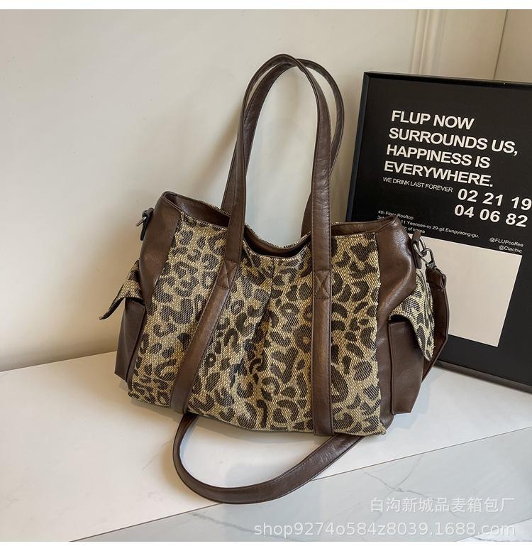 

Популярные женские сумки, ретро-сумки с леопардовым принтом, сумки-тоуты большой вместимости, европейские и американские модные женские рюкзаки коричневый