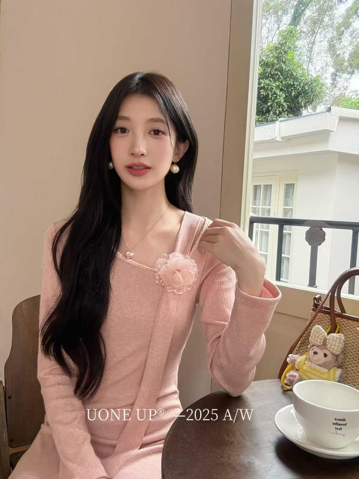 

UONE2025 Elegant French Asymmetric Neckline Knit Midi Dress for Women Small