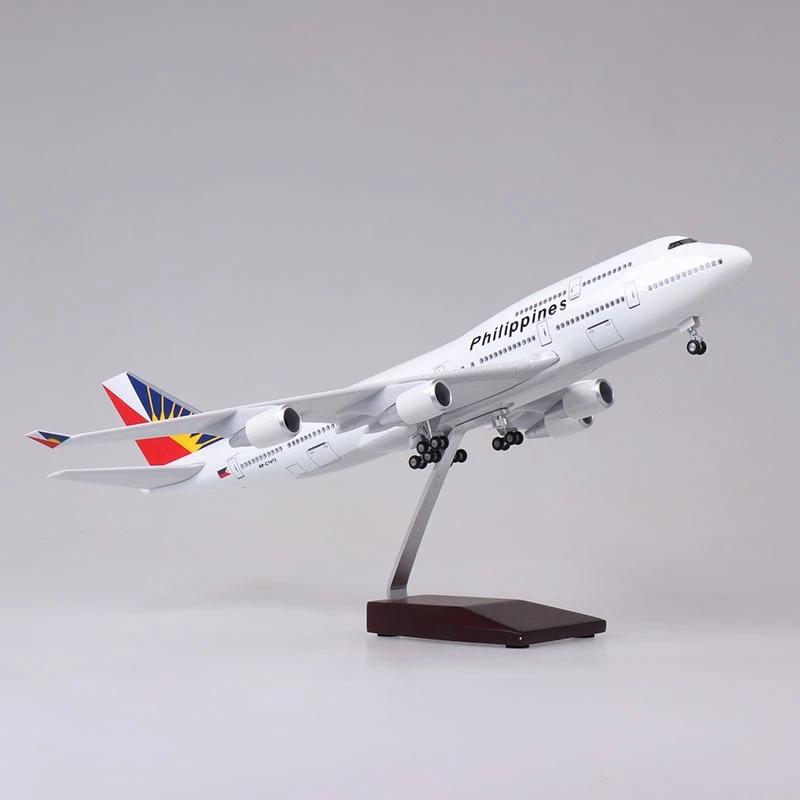 Diecast Resin 47CM Scale Airplane Model 747 B747 Aircraft Simulation Resin Finished Airlines Christmas Souvenir Collection Decor