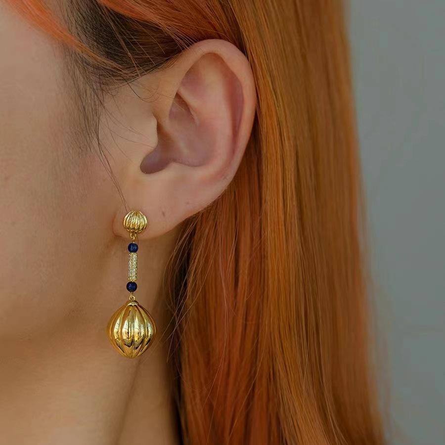 Original Design Retro Lapis Lazuli Earrings For Women Classic Laziness Antique Gold Crafts Glossy Round Beads Earings Jewelry