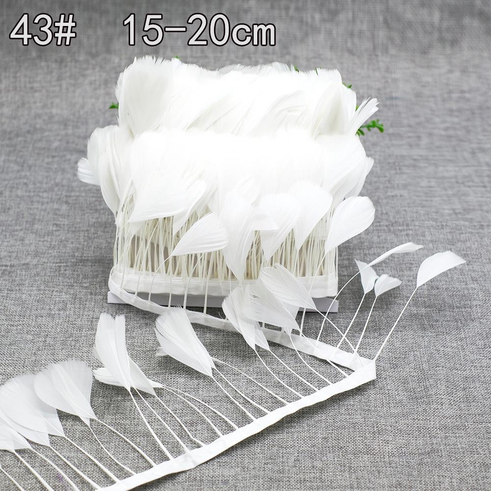 Weiße Feder Kollektion: DIY Handgemachte Bekleidungsaccessoires mit Gänse- und Truthahnfedern