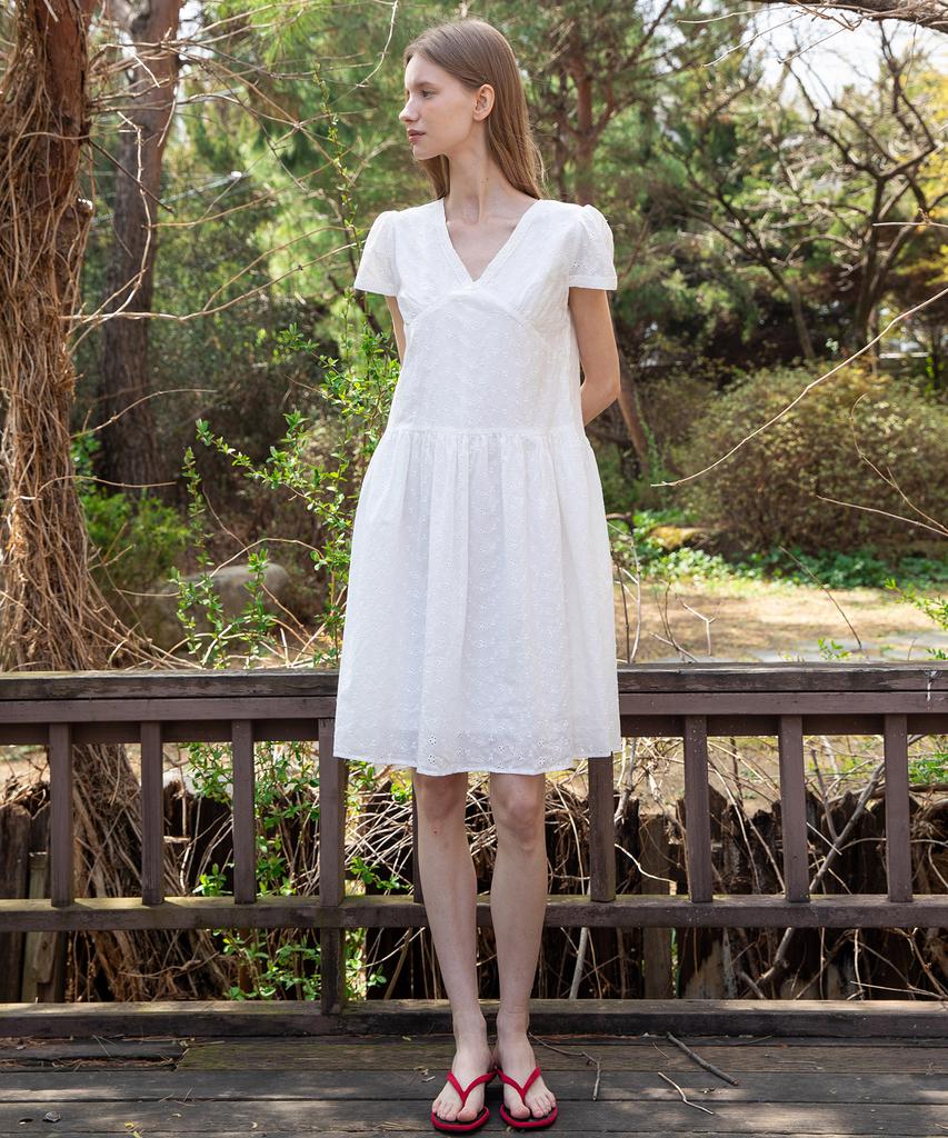 J Mark New York Eyelet Lace Dress_White