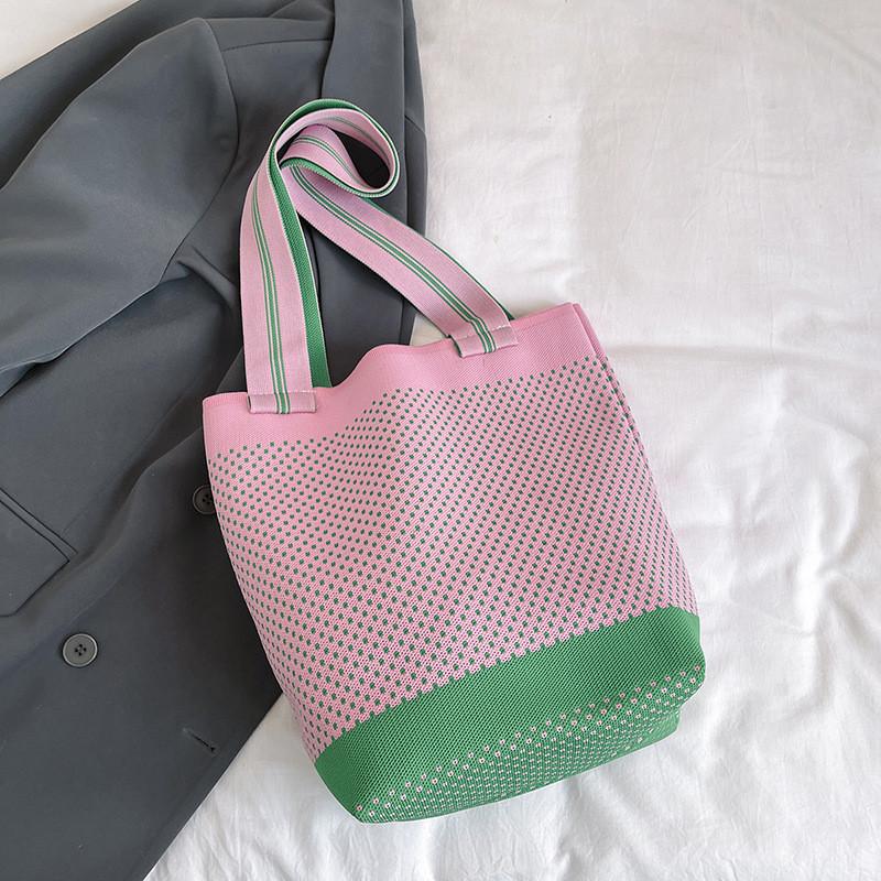 Fashionable Large Capacity Tote Bag For Women Summer Commuter Bucket Design