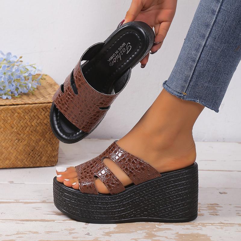 Women Platform Slippers Plus Size High Heels Slippers Women Summer Fashion Wedges Sandals beach Slides Women Zapatos De Mujer