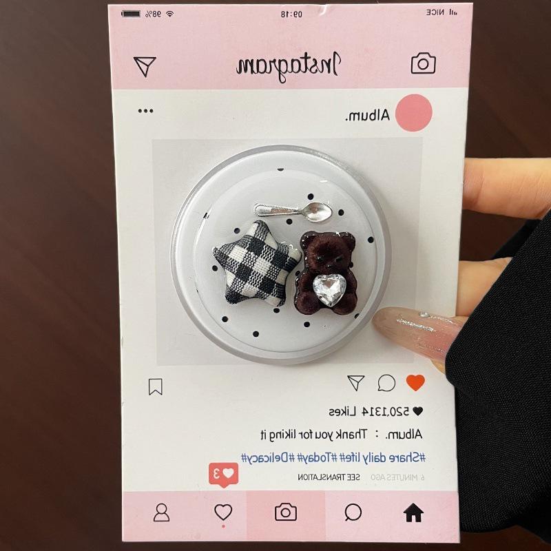 

3D Crystal Ball Little Bear MagSafe-Compatible Magnetic Stand with Super Strong Adsorption and Retractable Airbag