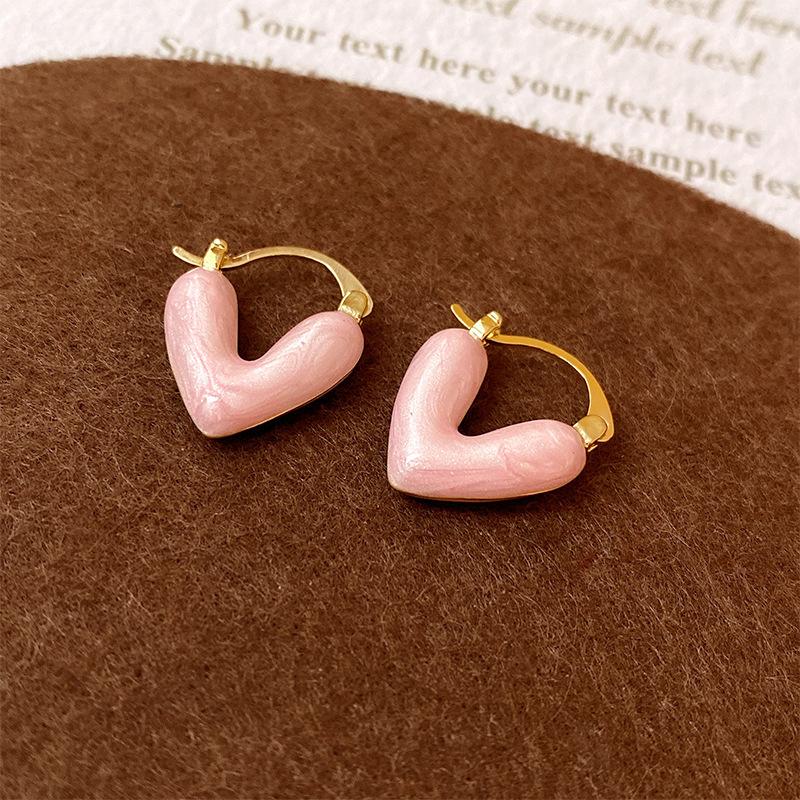 Love oval geometric earrings Maillard fashion high-end stud earrings niche temperament light luxury earrings