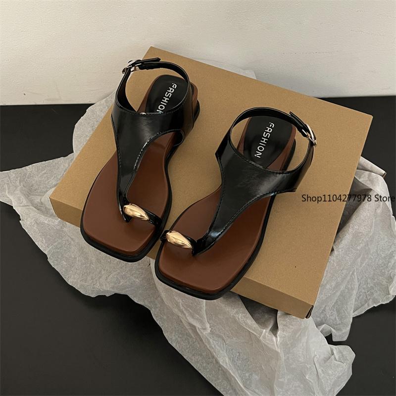 Fashion Fashion Casual Cover Toe Flat Slippers Women's Summer 2025 New Leopard Seaside Vacation Beach Shoes Roman Cool Slippers