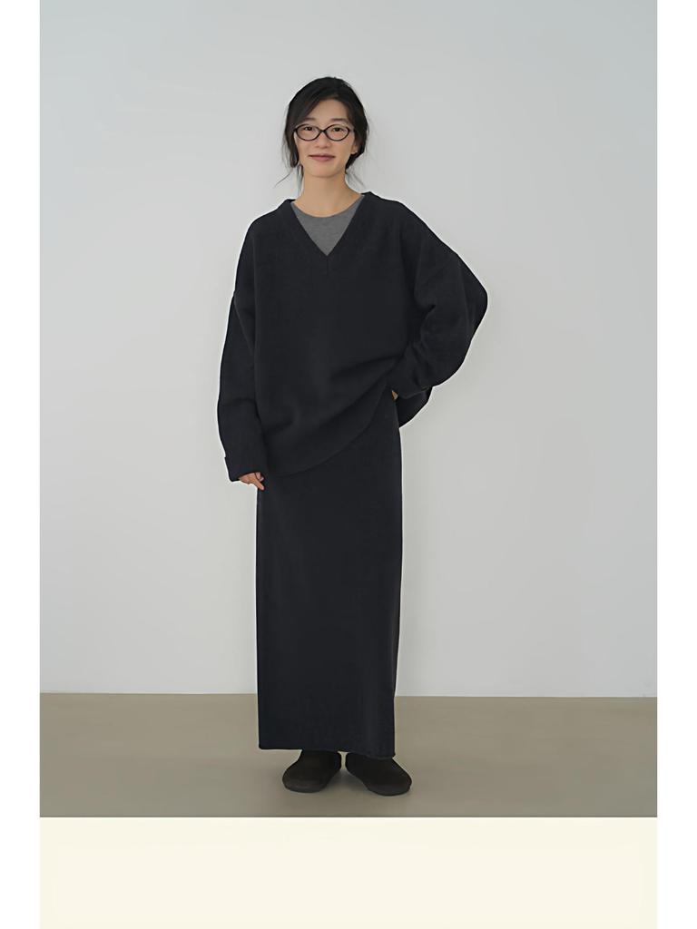 HAVERICE Restaurant Nishino Stroll Classic Casual Slimming Three-Piece Set: Sweater, Short Skirt, and Half Skirt.