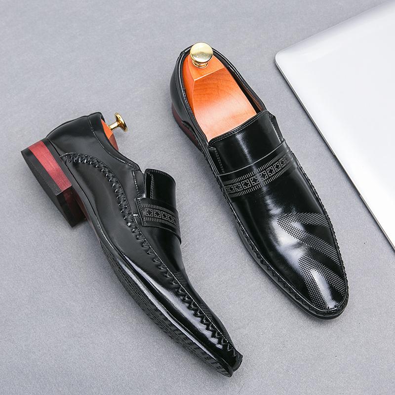 Fashion Elegantes Men's Dress Shoes Business Oxford Shoes Classic Leather Male Loafers Handmade Formal Derby Shoes Soft Driving Footwear