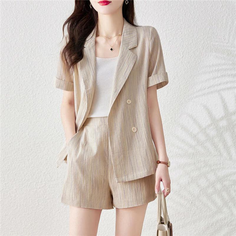 Women's 2025 Summer Loose Short-Sleeve Blazer & Wide-Leg Shorts Two-Piece Set