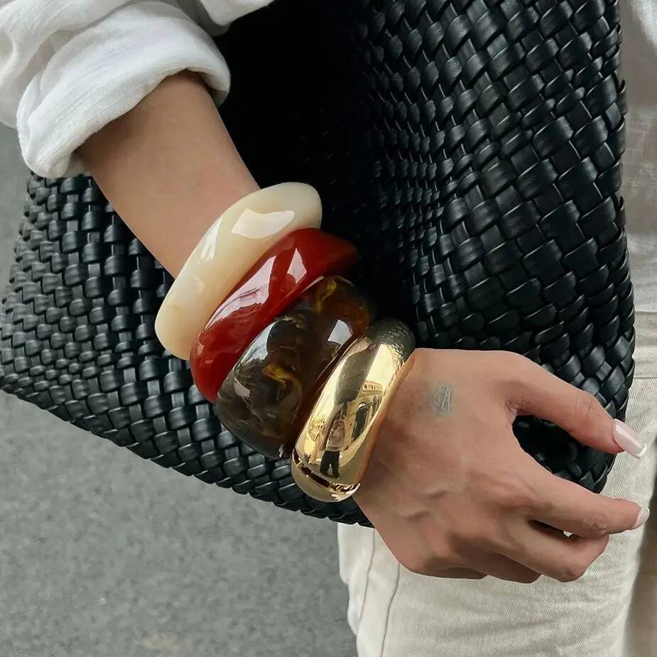 Ingemark 4 Styles Punk Thick Resin Acrylic Wide Bracelets for Women New Trend Boho Irregular Chunky Bracelets Y2K Jewelry Gift