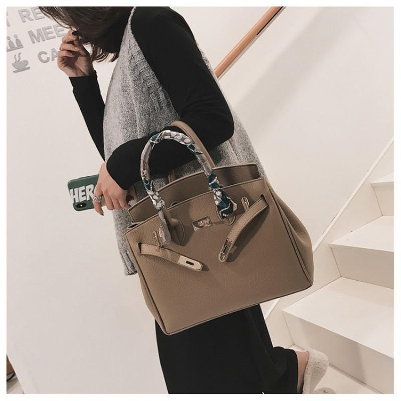 Cross Border Large Capacity Hand-held Lychee Patterned Women's Bag 2026 New Fashion Scarf Kelly Shoulder Crossbody Bags