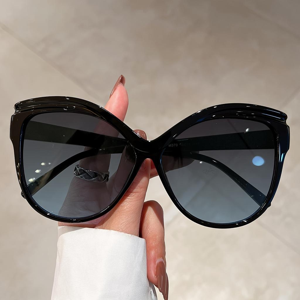 Stylish Large Cat Eye Fashion Sunglasses For Women & Men - Tortoiseshell Pattern Gradient Lens Durable Plastic Frame Eyewear