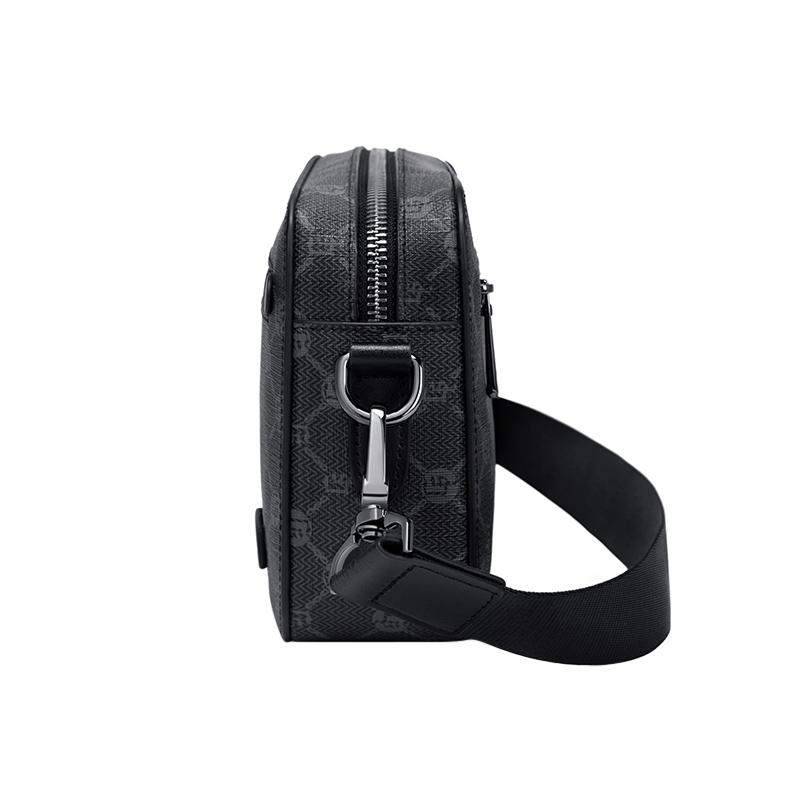 New GOLF PVC/Synthetic Leather Shoulder Bag Regular Men's Gray & Black GBD22956