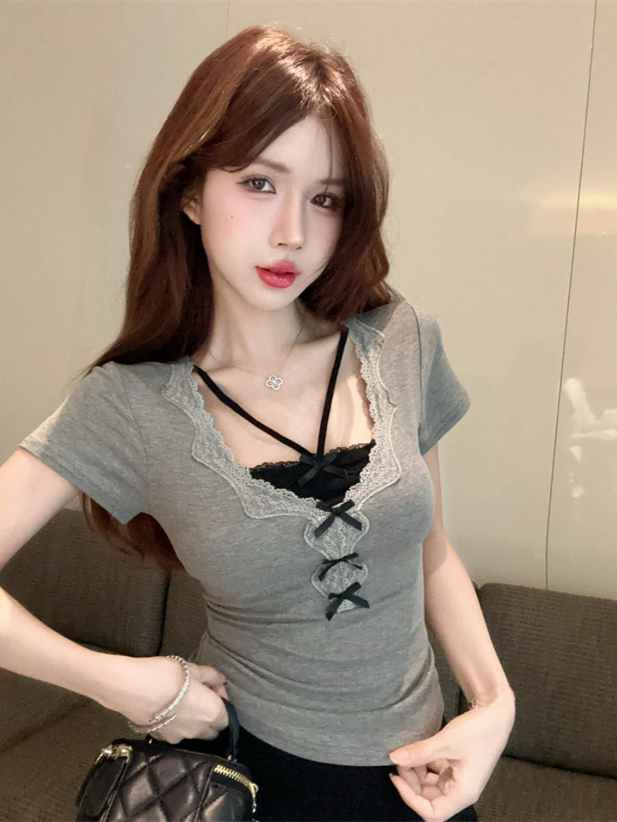 Sweet Spice Girl Fake Two Pieces Lace Neck Short Sleeve T-Shirt Women s Summer Pure Desire Square Neck Short Top Chic and Beautiful S