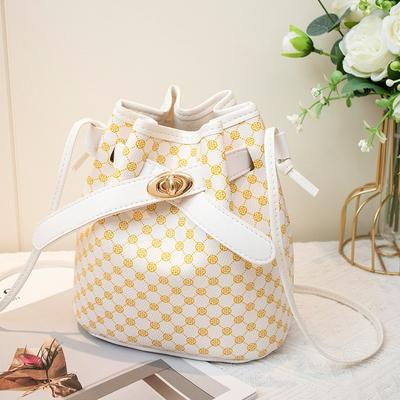 Bucket Bag Temperament Women's Large-capacity New Trendy Personality Printed Commuter Bag Fashion Trend Shoulder Messenger Bag