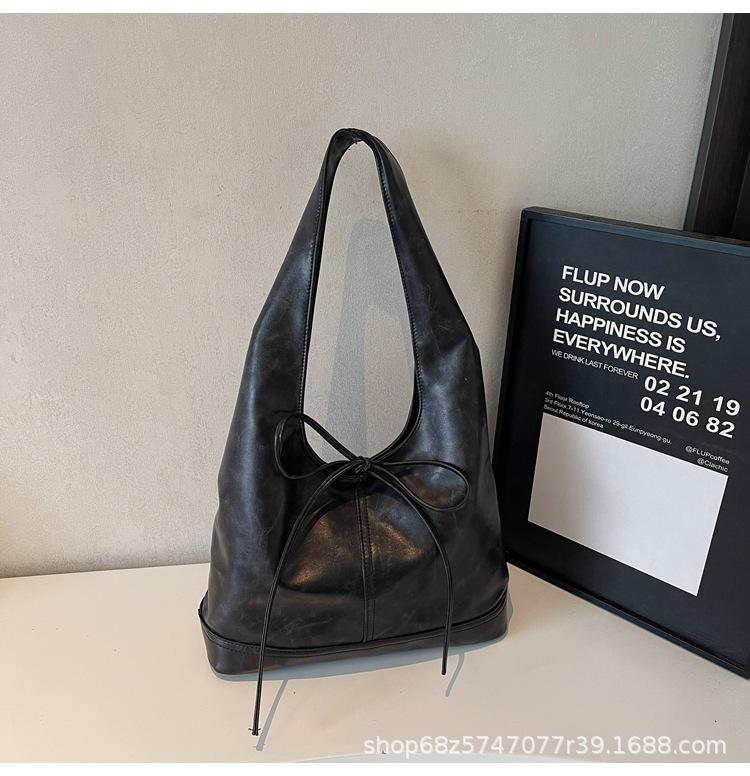 Commuter large-capacity bag women 2025 new beautiful casual shoulder underarm bag portable personalized tote bag