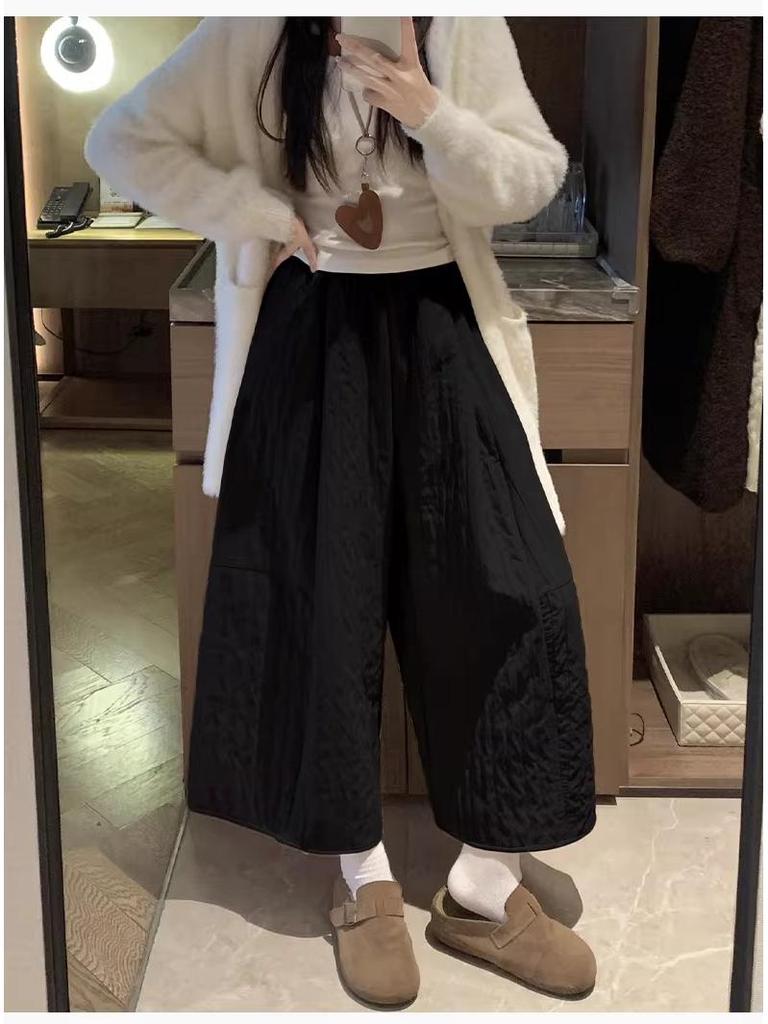 Women's Autumn/Winter 2025 Coffee Quilted Wide-Leg High-Waisted Culottes Skirt - Plus Velvet, Slimming, Thickened, Three-Quarter Length.