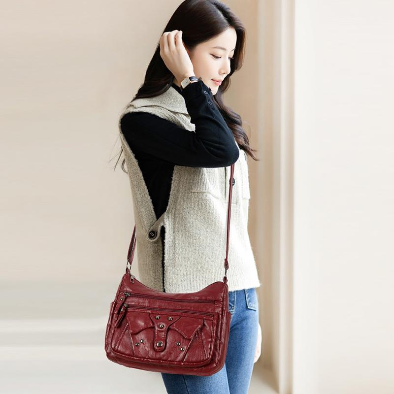 Women's Multi-layer Soft Leather Crossbody Bag Commuter Shoulder Bag Mother Bag