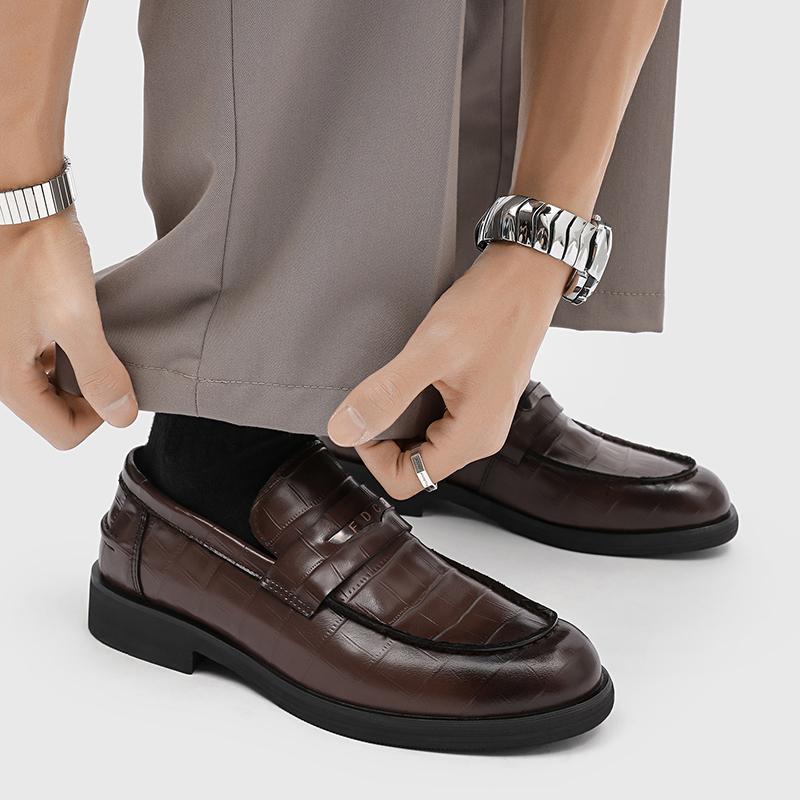Fashion Men's leather shoes High quality British style Business or Dress up party Outdoor Fashion Street 38-46 Luxury loafers Slip on