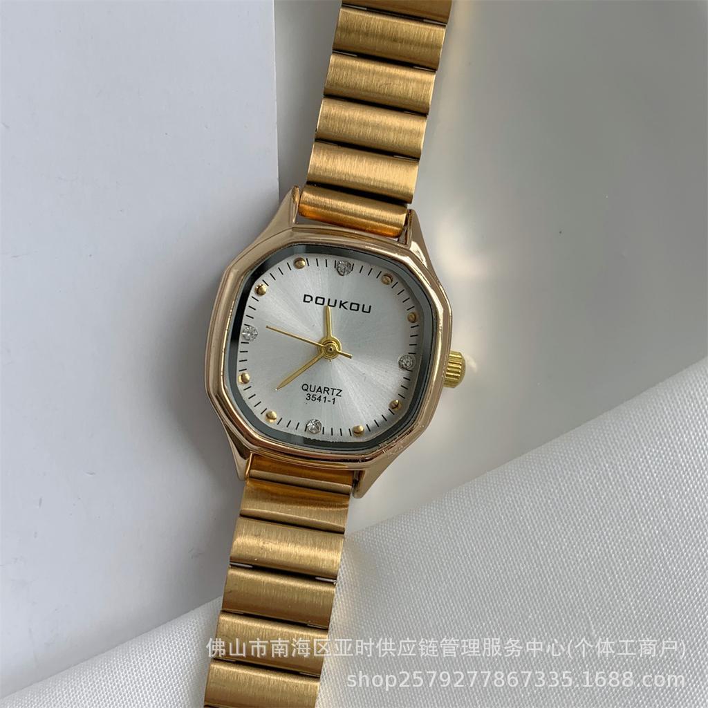South East Asia Square Dial Simple Scale Watch Popular Fashion Watch Price